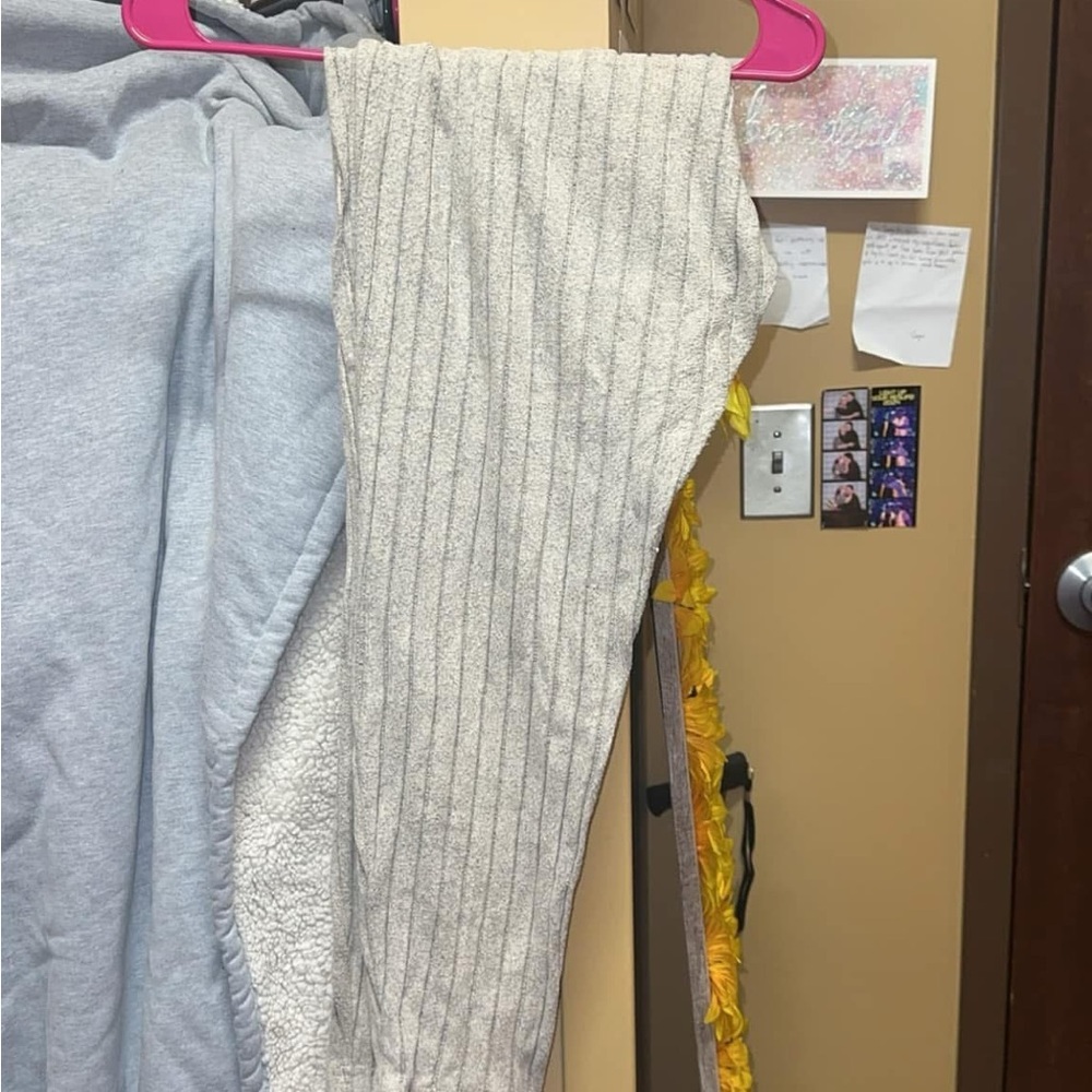 SHEIN Cream Cozy Knit Leggings